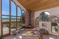 Dining room to kitchen